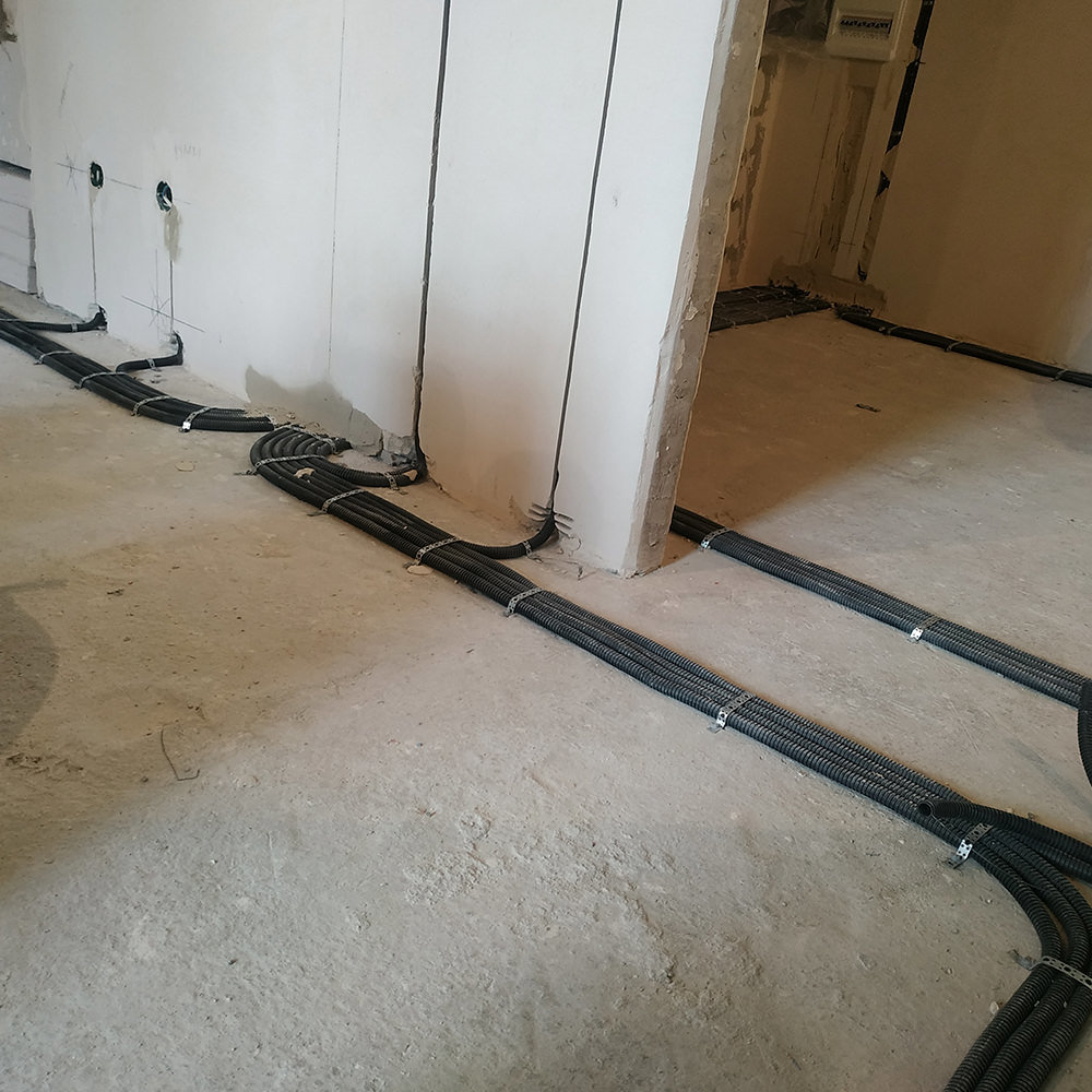 Монтаж электропроводки квартиры по полу